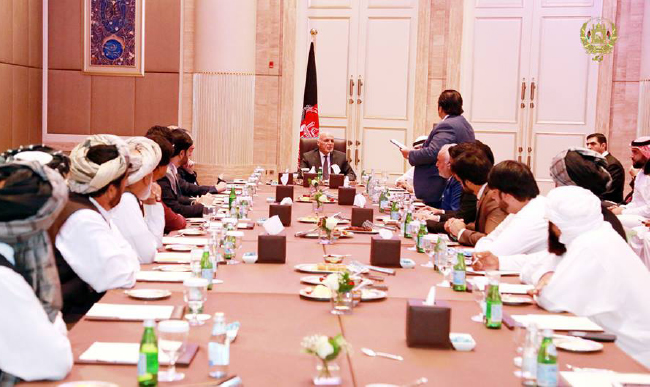 رئیس جمهور با تاجران افغان مقیم امارات دیدار کرد